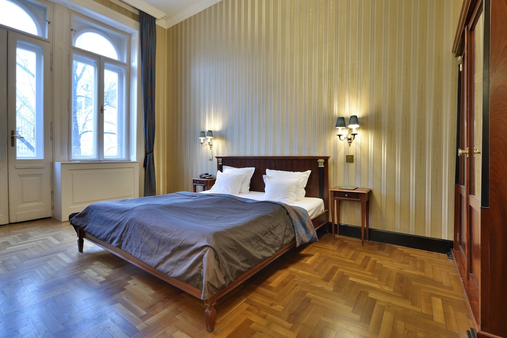 Boutique Double Room - Photo 8