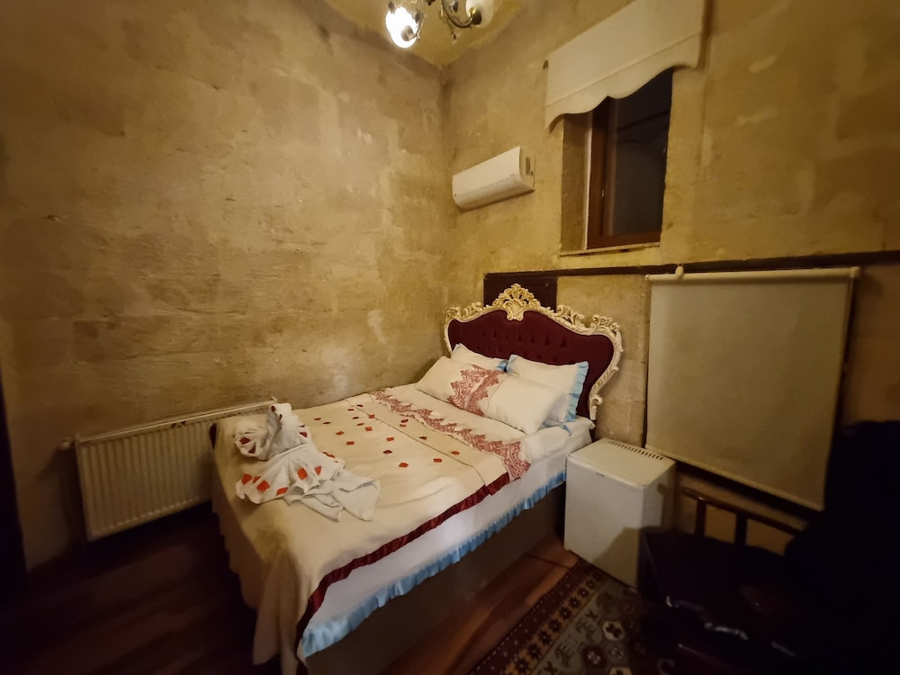 Business Double Room (Kemerli Oda)
