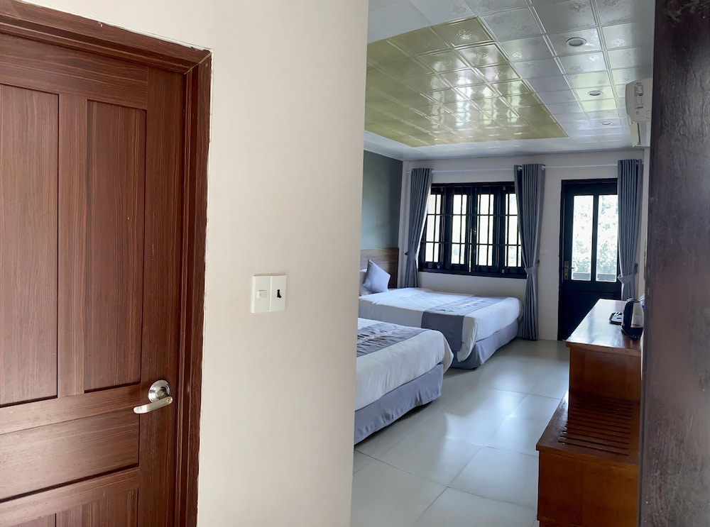 Deluxe Twin Room, Lake View