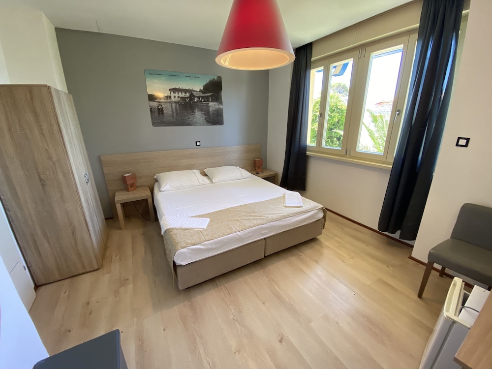 Superior Double or Twin Room - Photo 4