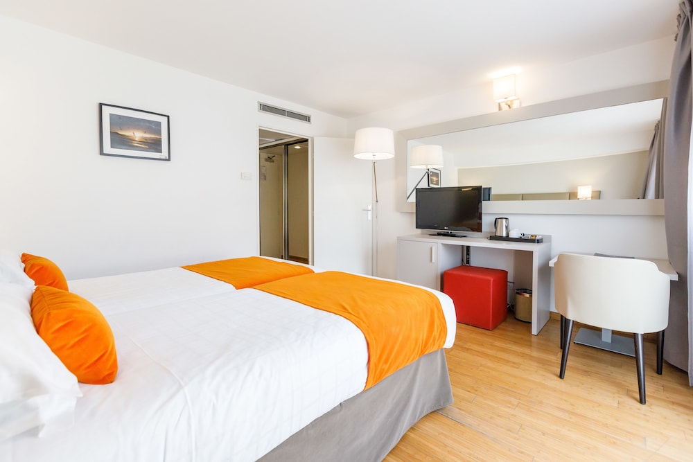 Classic Double or Twin Room - Photo 2