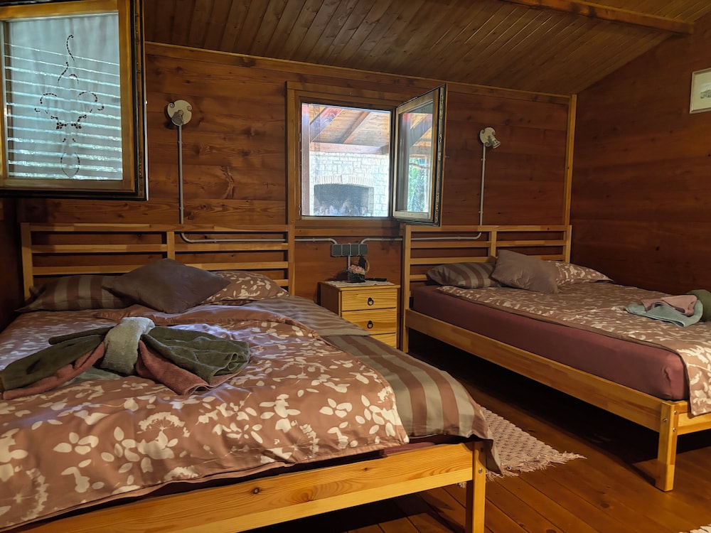 Chalet, Garden View