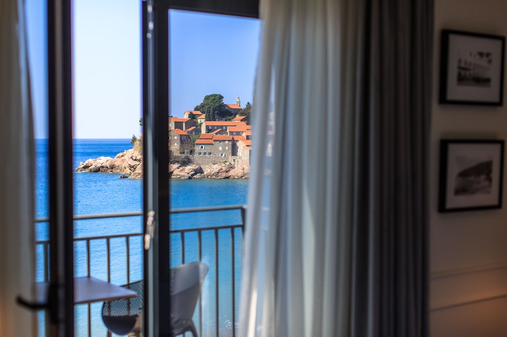 Premium Double or Twin Room, Sea View - Photo 11