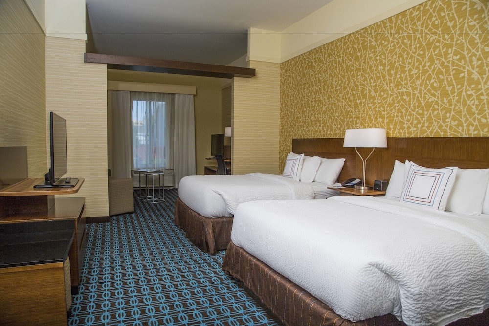 Suite, Multiple Beds