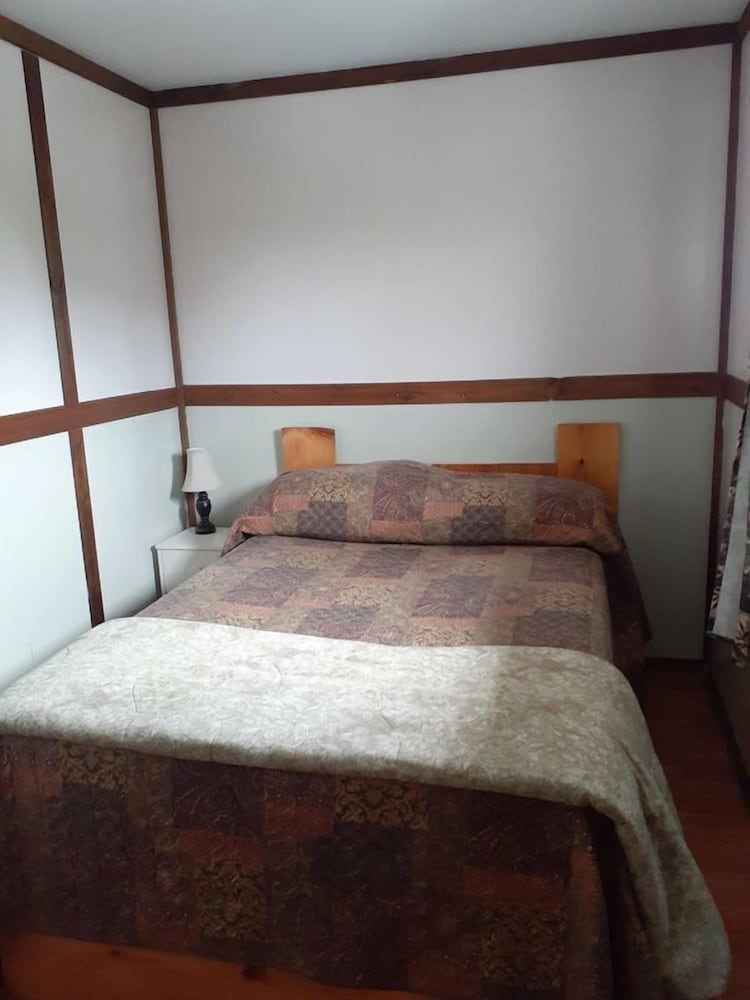 Cabin, 2 Bedrooms, Kitchen (Cabin 9,10) photo 3