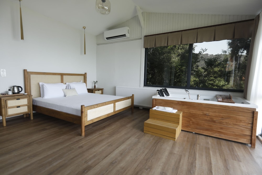 Executive Room, 1 Double Bed, Sea View photo 3