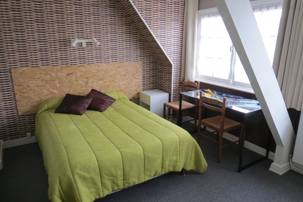Standard Room, 2 Twin Beds photo 1