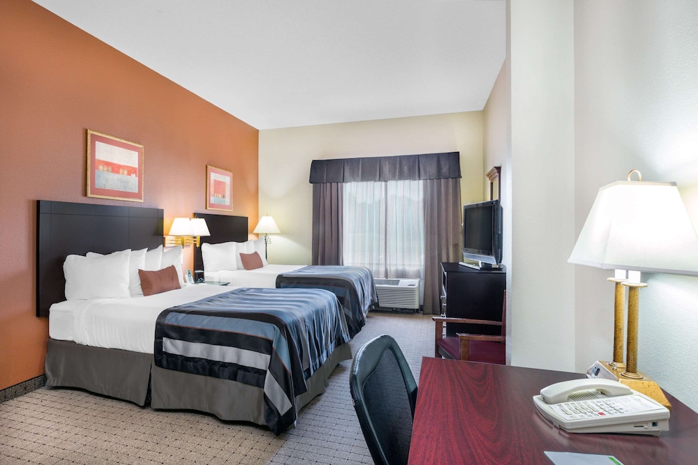 Room, Accessible photo 1