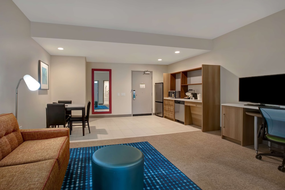 Suite, 2 Queen Beds, Accessible, Bathtub (Mobility & Hearing) - Photo 3