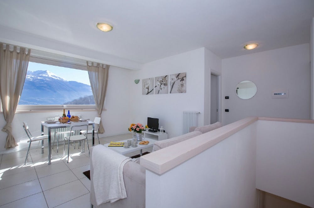Family Apartment, Multiple Beds, 2 Bathrooms, Garden Area (Santa Anna Sole) photo 2