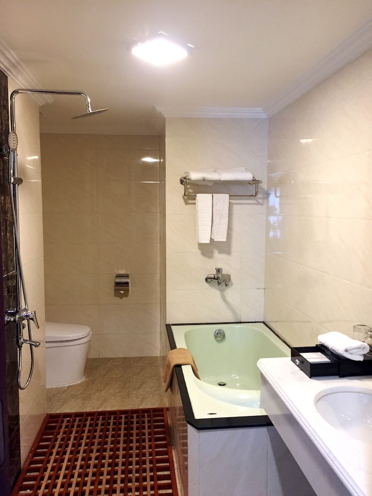 Deluxe Double Room Single Use photo 3