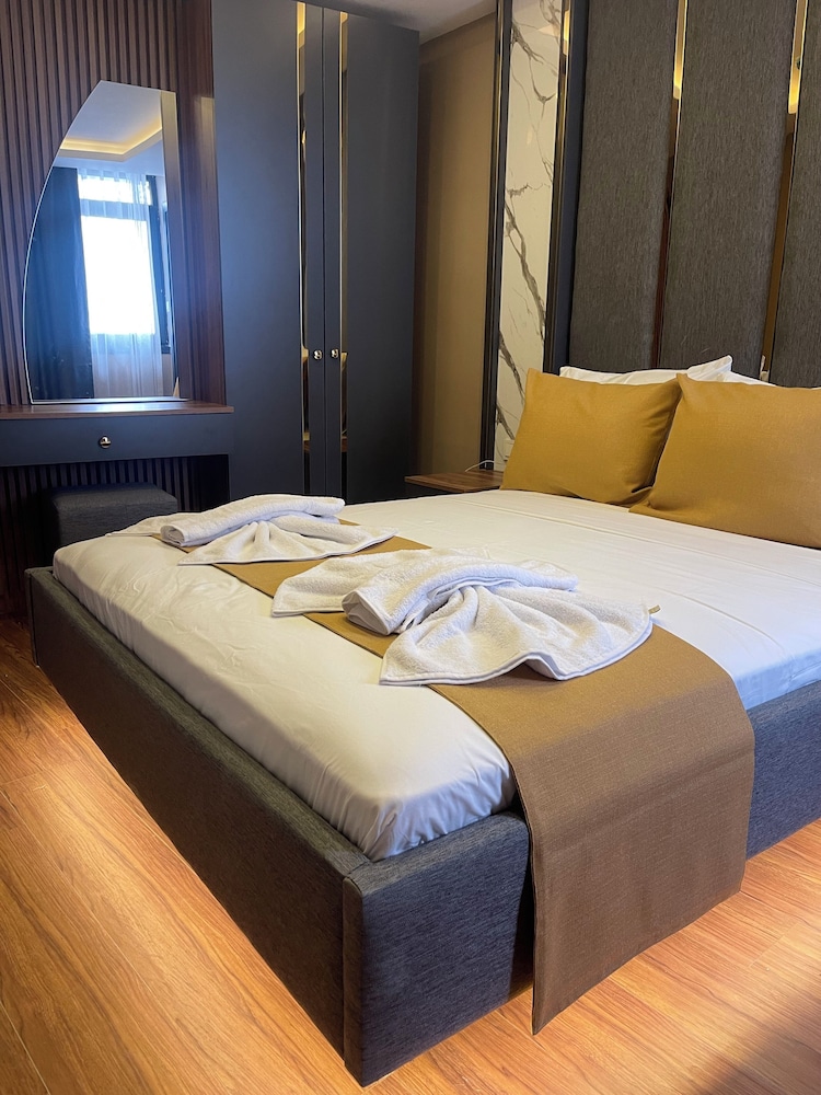Basic Double Room photo 2
