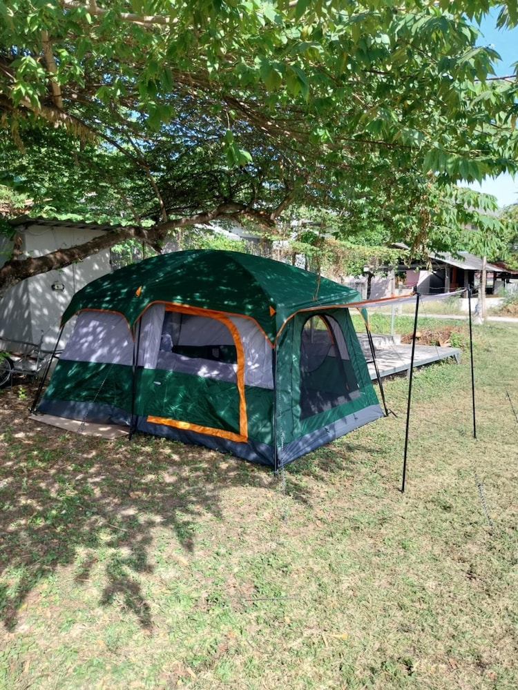 Basic Tent photo 1