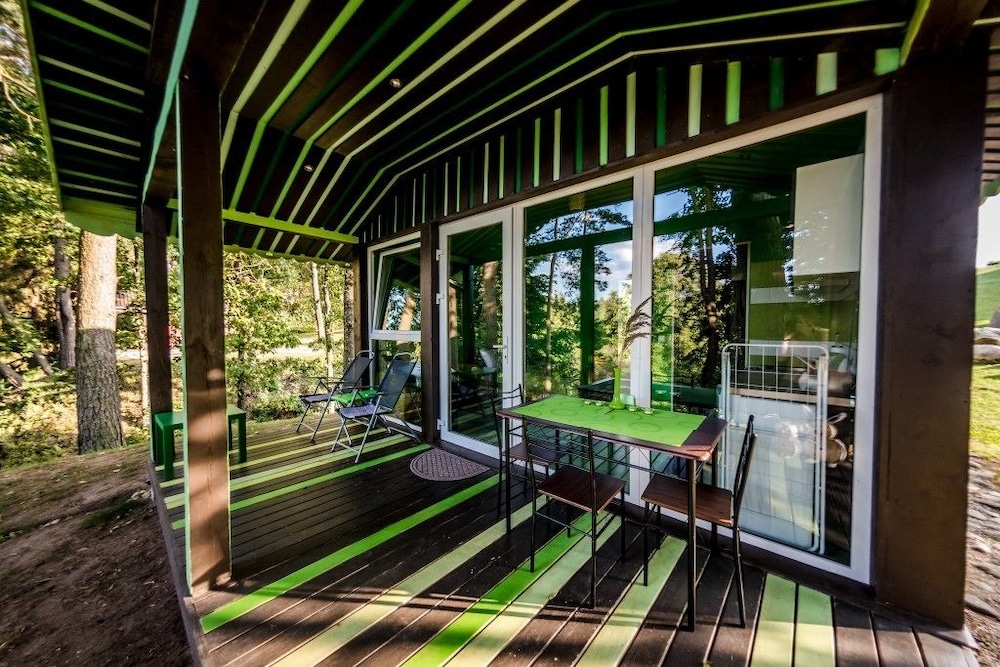 Cottage (Green) photo 2