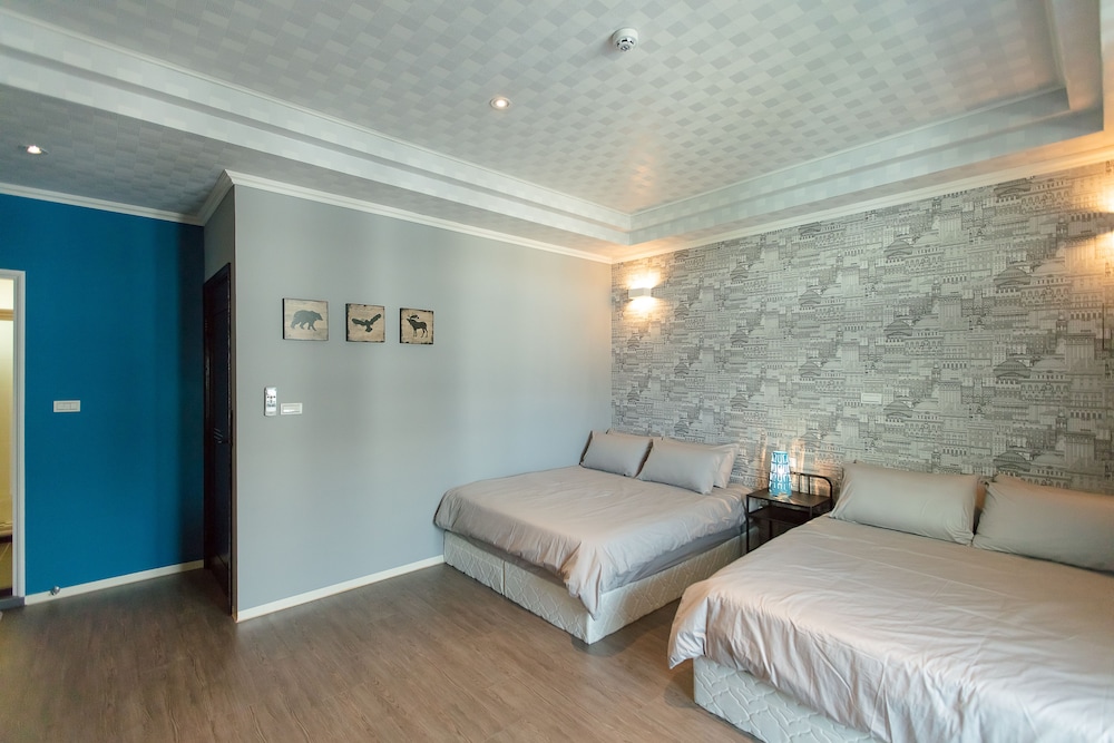 Basic Quadruple Room - Photo 4