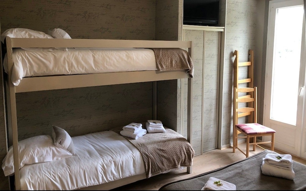 Comfort Quadruple Room, Garden View