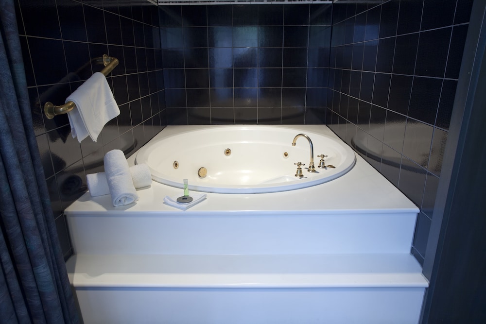 King Spa Suite photo 1