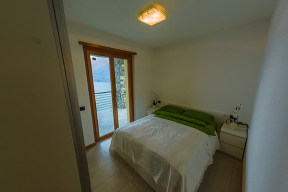 Family Apartment, Multiple Bedrooms, Mountainside (Residence degli Oleandri 4B) photo 3