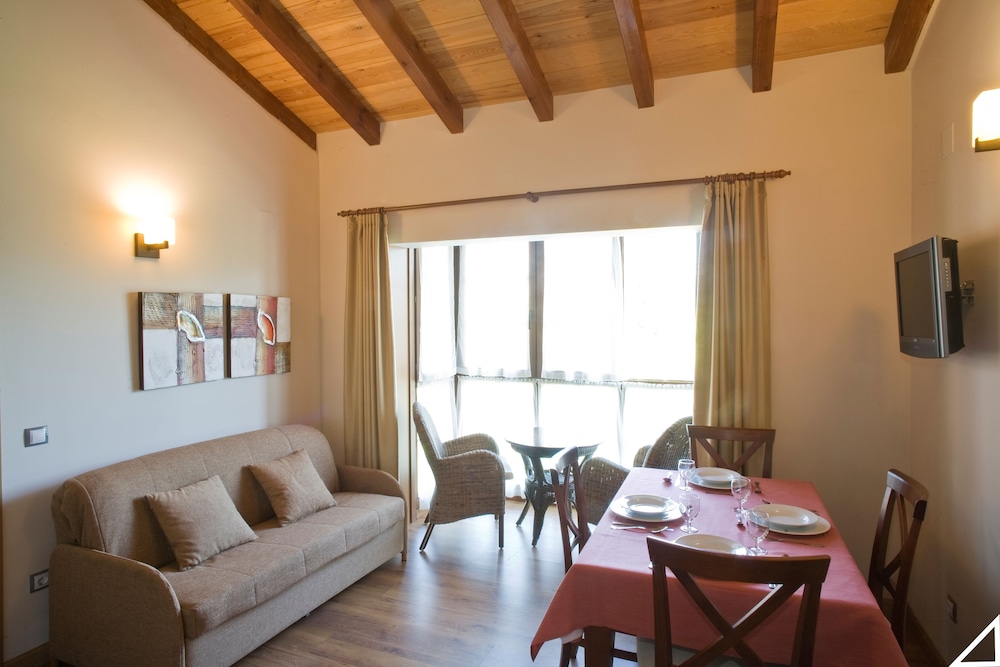 Apartment, 1 Bedroom, Mountain View photo 2