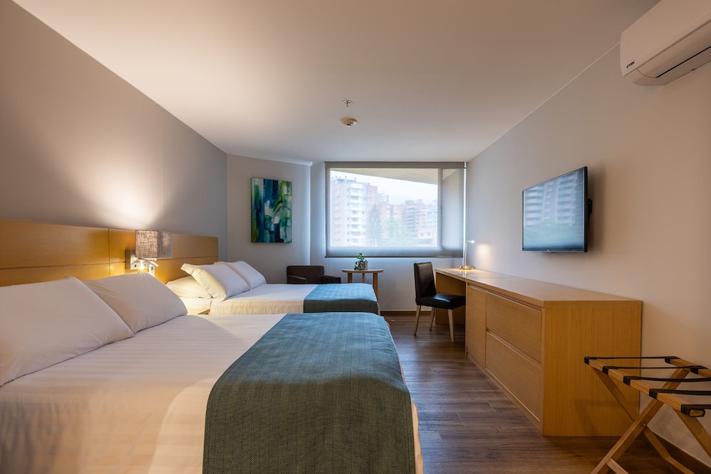 Standard Room, 2 Twin Beds (Superior Twin Beds) - Photo 3