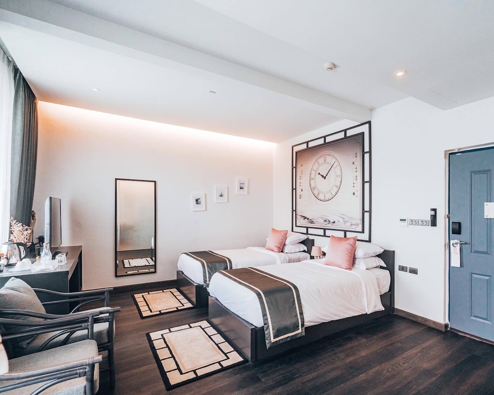 Deluxe Twin Room - Photo 5