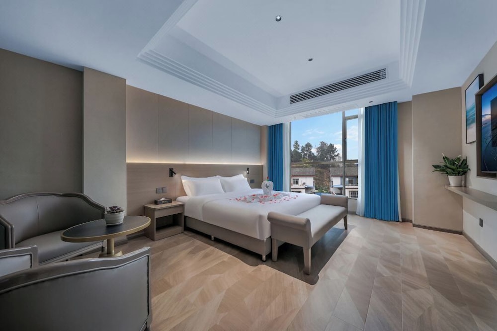 Deluxe Single Room, City View