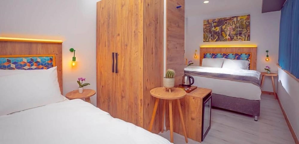 Business Triple Room, Multiple Beds, City View photo 1