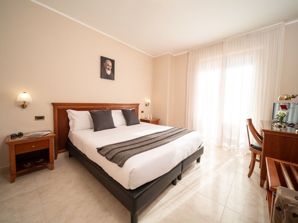 Superior Triple Room (Letto Matrimoniale e 1 Letto Singolo) - Photo 17