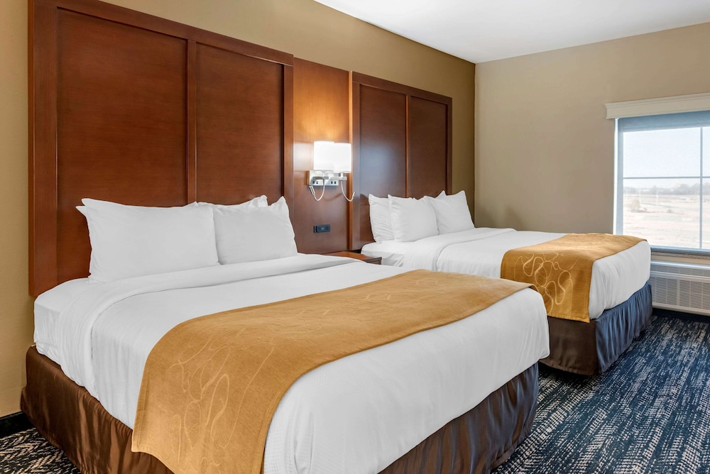 Suite, 2 Queen Beds, Non Smoking photo 3