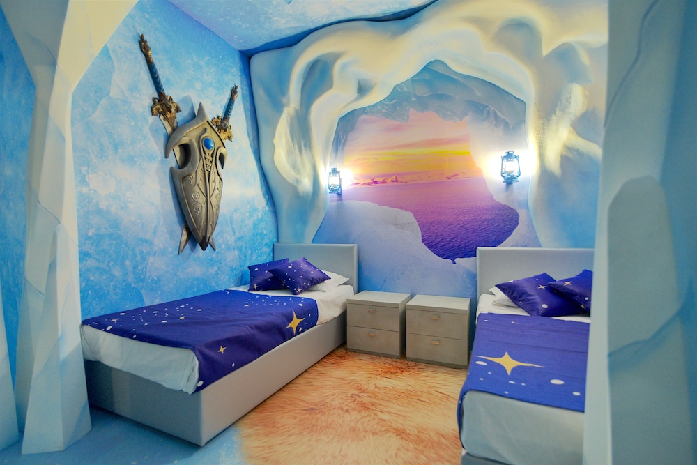 Room (Magic Ice Castle Room) - Photo 5