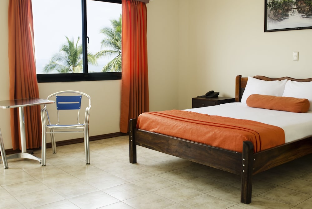 Standard Double Room, 1 Queen Bed - Garden or Pool View