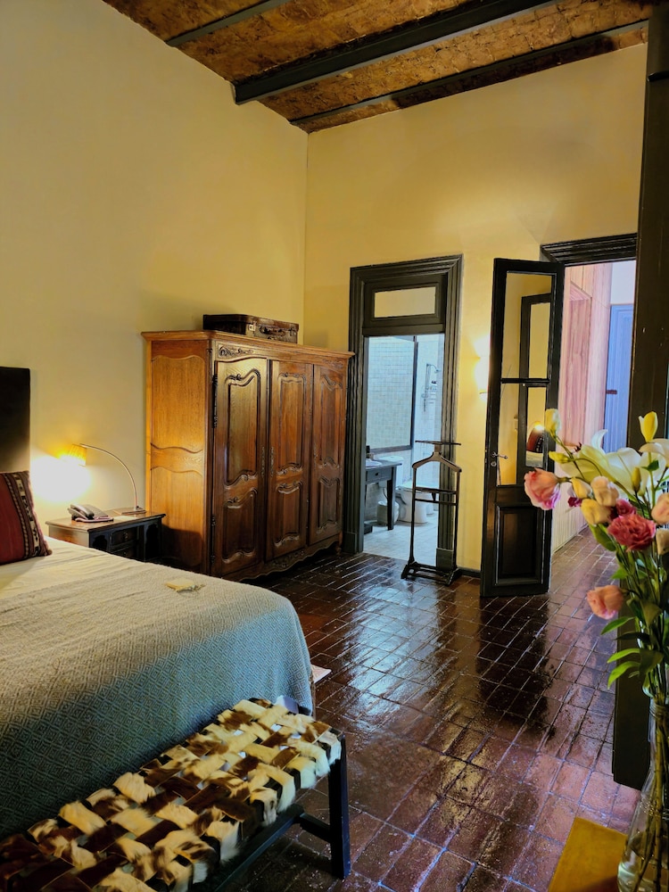 Available room