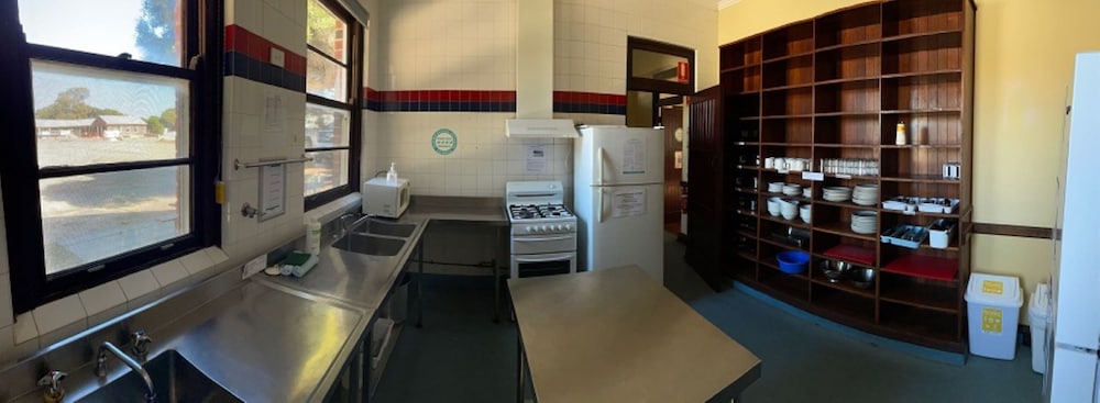 Shared Dormitory, Mixed Dorm (Adult Only) photo 3
