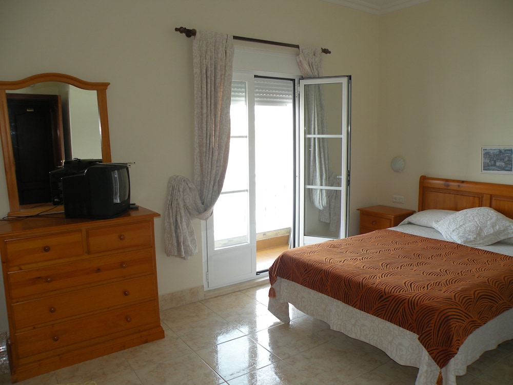 Standard Double Room, Terrace, Sea View photo 2
