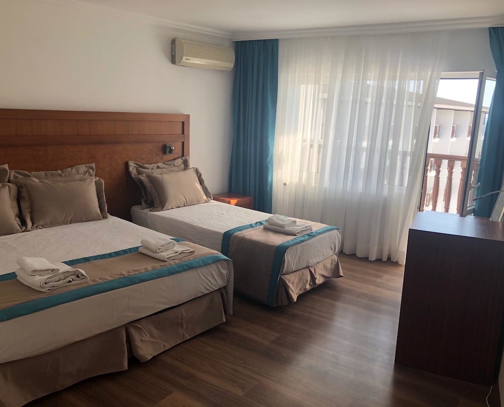 Standard Double or Twin Room, Sea View