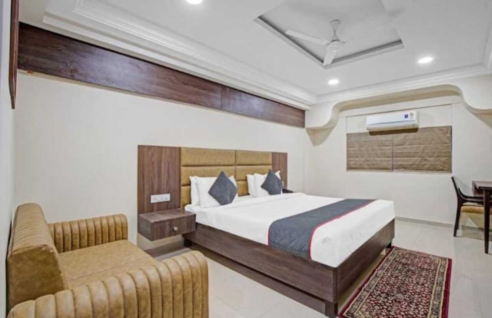 Premium Single Room