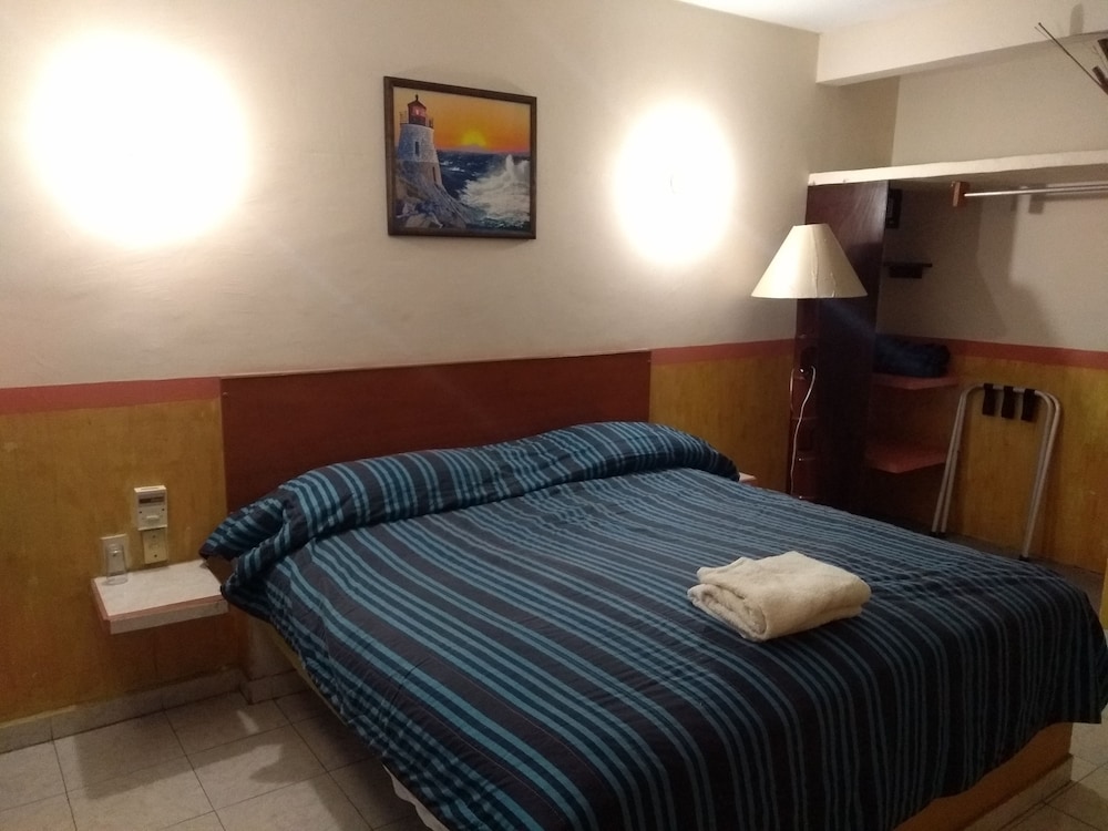 Standard Room photo 3
