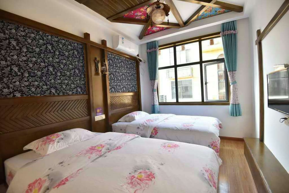 Standard Twin Room photo 2