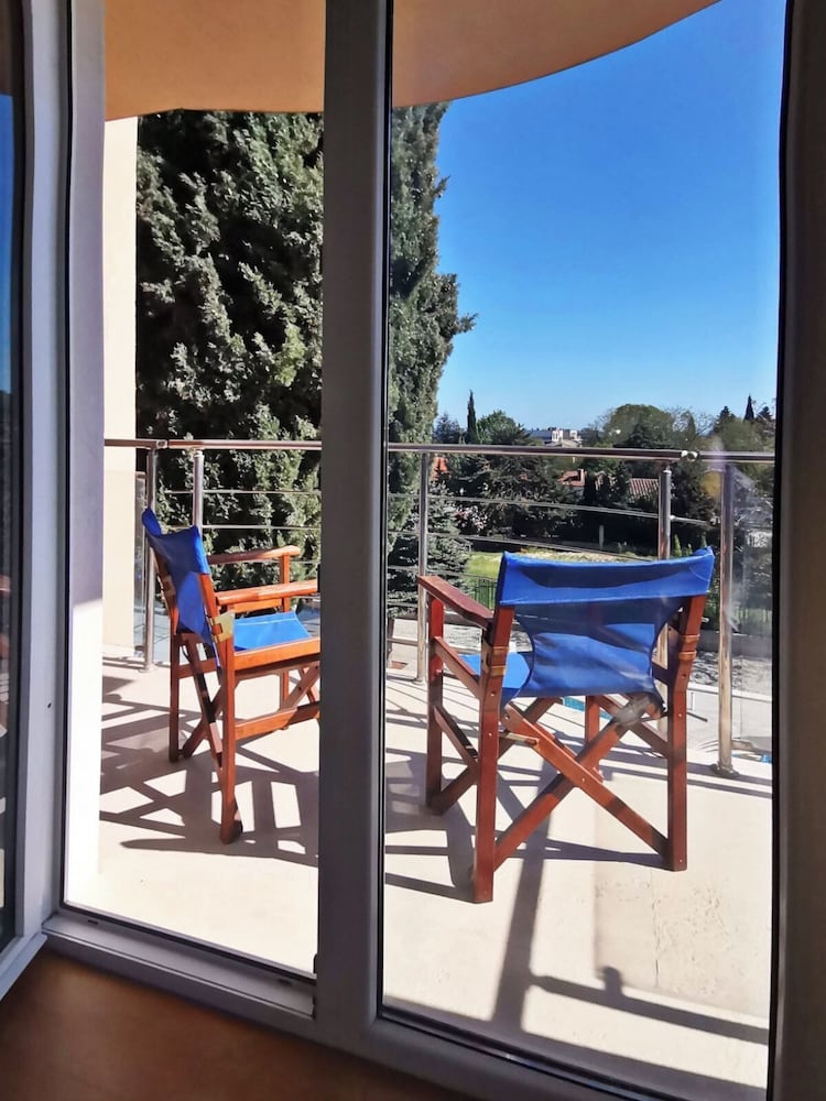 Comfort Studio, Balcony, Pool View photo 2