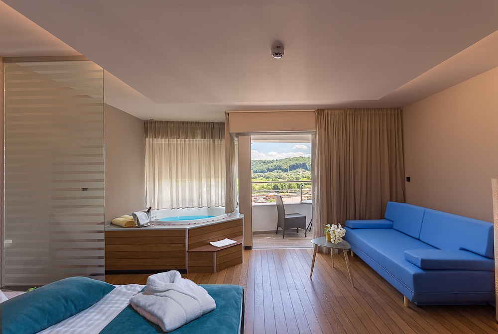 Spa Premium Room - Photo 12