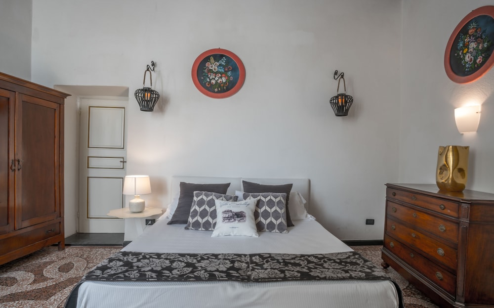 Deluxe Double Room (Percy Shelley)