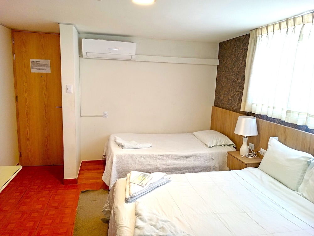 Business Twin Room photo 1