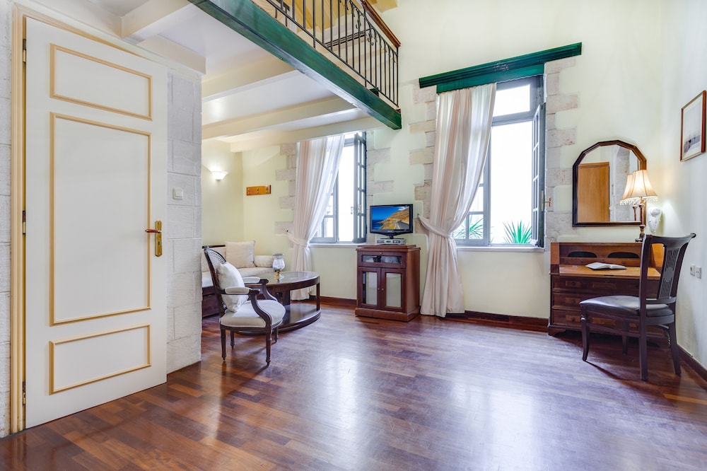 Duplex, Garden View (Edem)