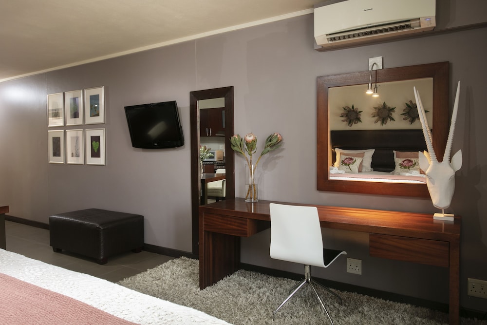 Executive Studio photo 2