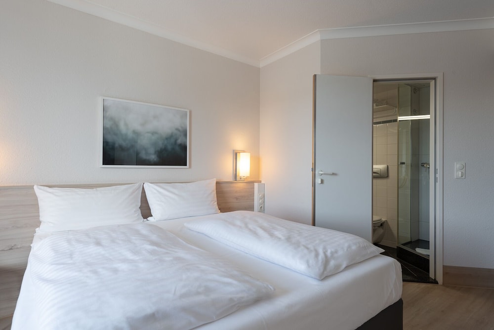 Business Room, City View - Photo 4