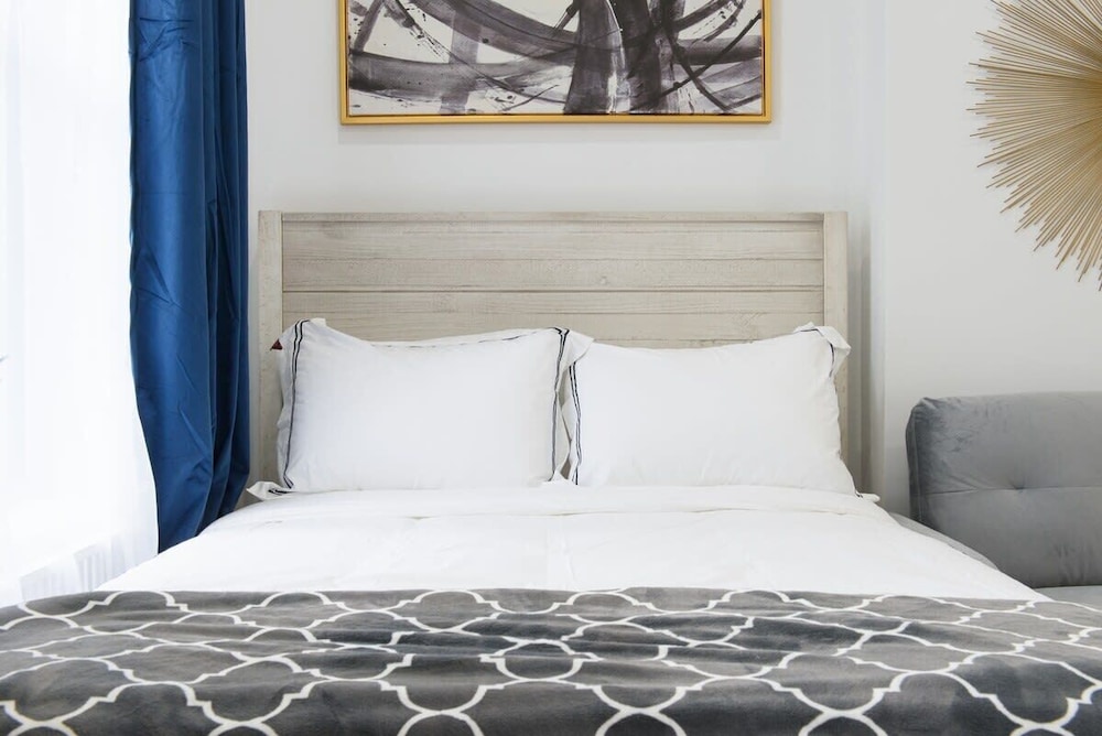 Studio, 1 Queen Bed, Non Smoking, Kitchen photo 2