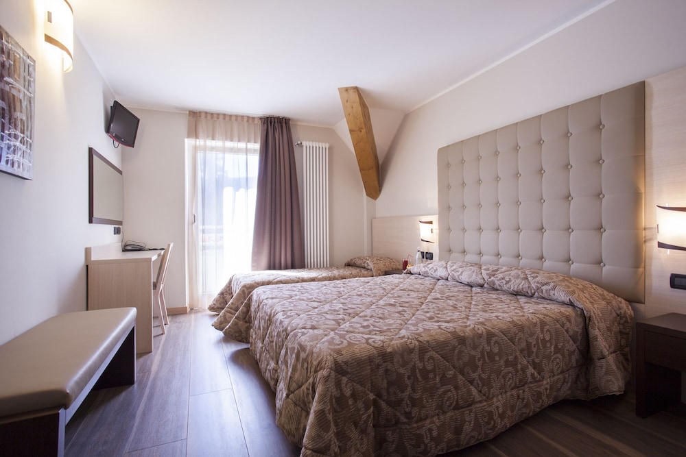Comfort Triple Room photo 2