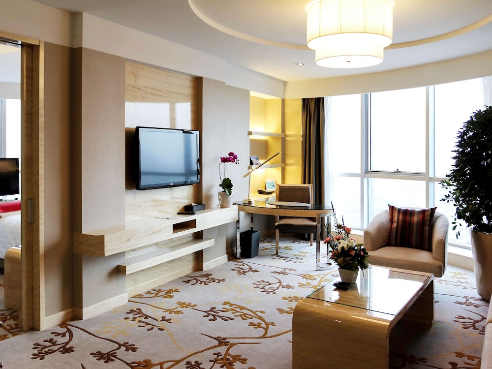 Deluxe Suite, 1 King Bed