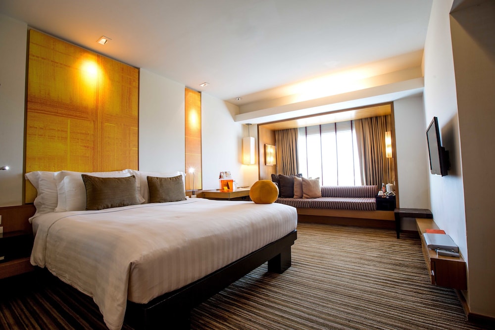 Suite, 1 King Bed (Enhance Privilege) photo 1