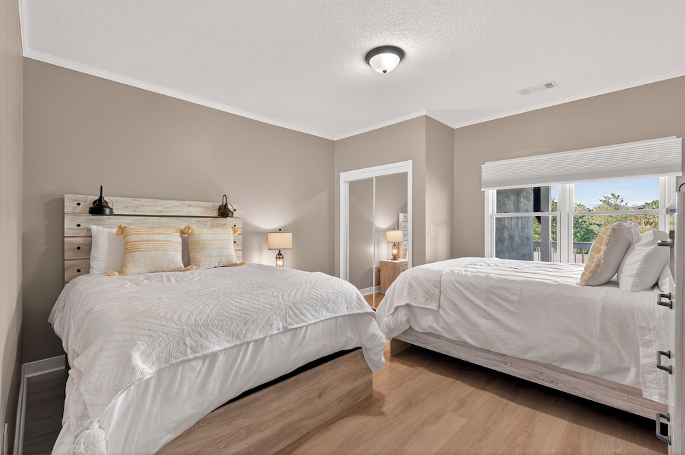Mountain View Resort Suite photo 1